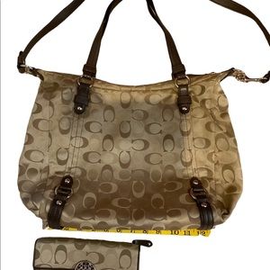 COACH Women's Classic Brown Shoulder Bag Purse Handbag